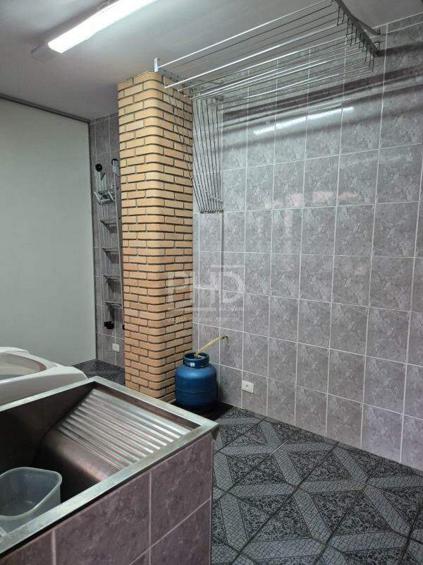 Sobrado à venda com 3 quartos, 300m² - Foto 28