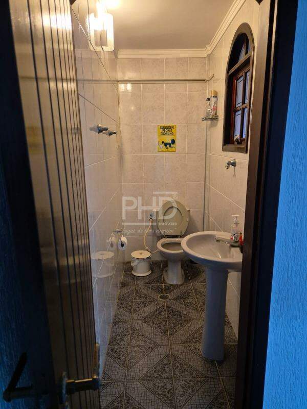 Sobrado à venda com 3 quartos, 300m² - Foto 26