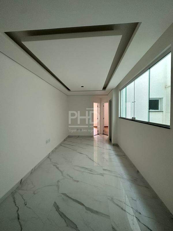 Apartamento à venda com 2 quartos, 65m² - Foto 2