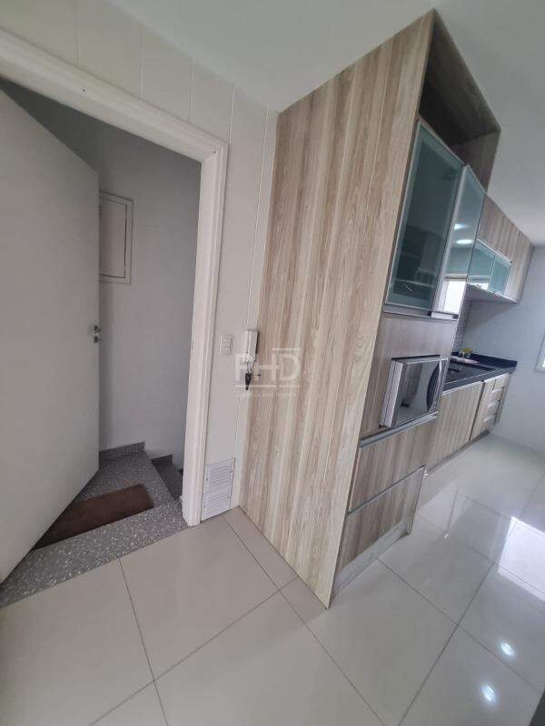 Sobrado para alugar com 3 quartos, 520m² - Foto 41