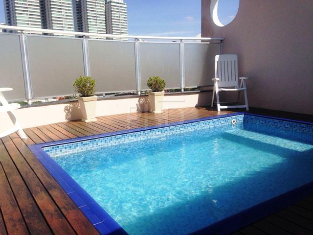 Sobrado, 3 quartos, 292 m² - Foto 1