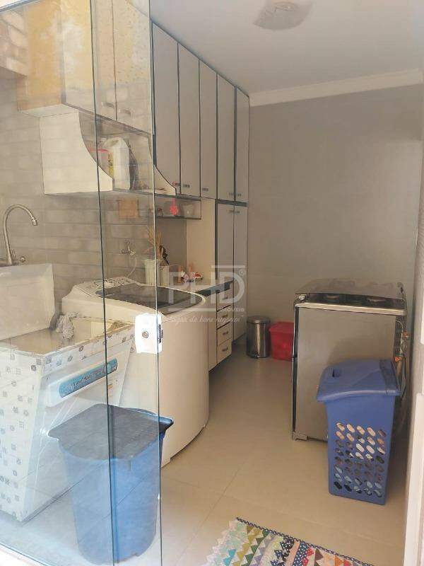 Sobrado à venda com 3 quartos, 221m² - Foto 18