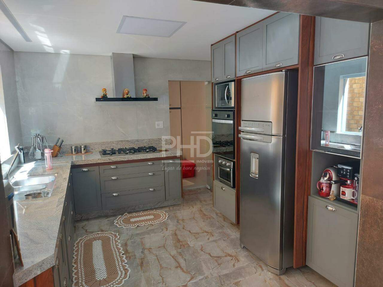 Sobrado à venda com 3 quartos, 221m² - Foto 11