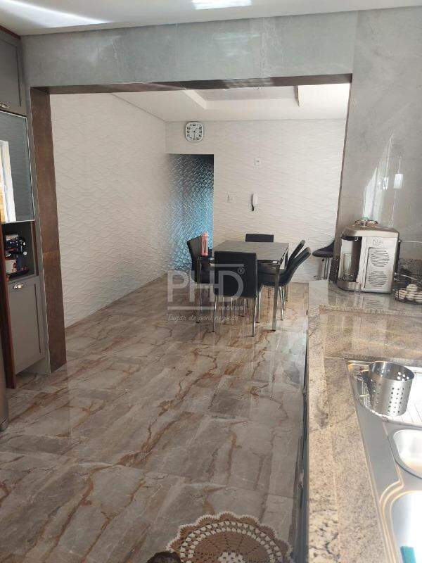 Sobrado à venda com 3 quartos, 221m² - Foto 5