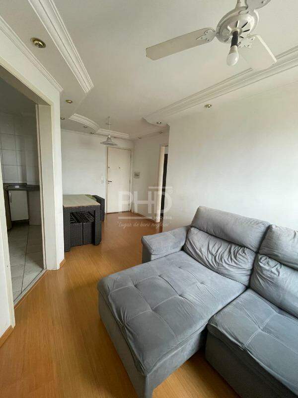 Apartamento à venda com 1 quarto, 43m² - Foto 2