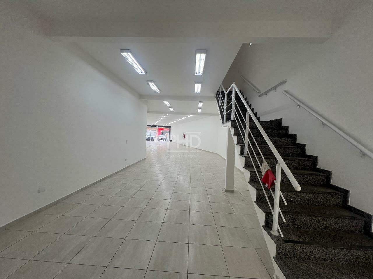 Loja-Salão para alugar, 640m² - Foto 2