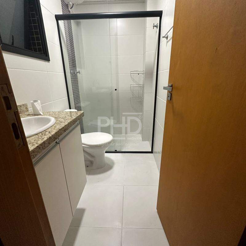 Apartamento para alugar com 3 quartos, 70m² - Foto 11