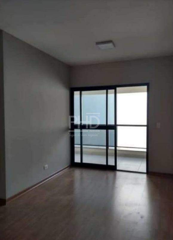 Apartamento para alugar com 3 quartos, 70m² - Foto 2