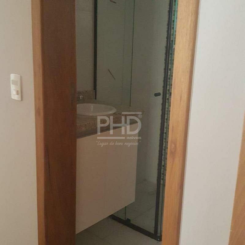 Apartamento para alugar com 3 quartos, 70m² - Foto 13