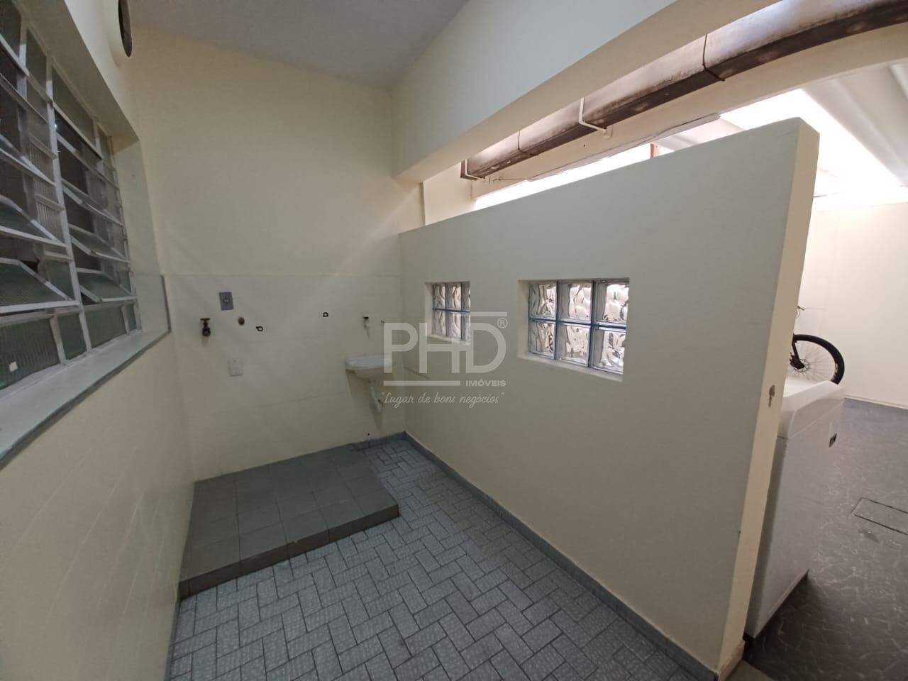 Casa para alugar com 2 quartos, 80m² - Foto 4