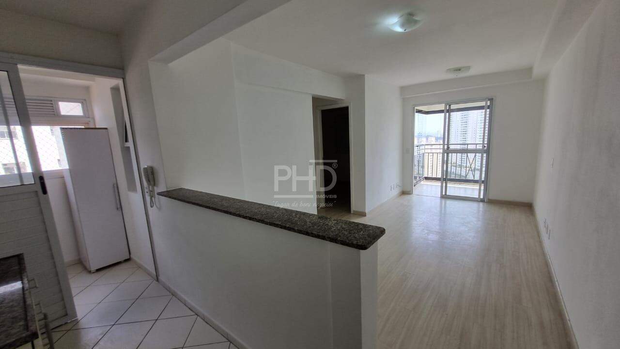 Apartamento à venda com 2 quartos, 58m² - Foto 7