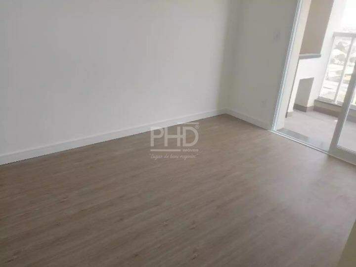 Apartamento para alugar com 2 quartos, 55m² - Foto 4