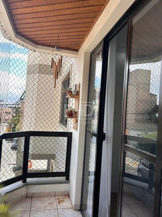 Apartamento à venda com 3 quartos, 94m² - Foto 5