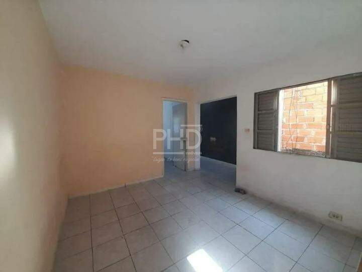 Casa para alugar com 2 quartos, 65m² - Foto 11