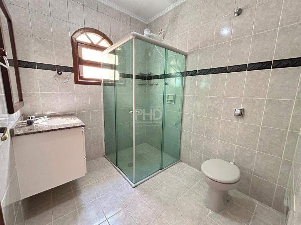 Casa para alugar com 3 quartos, 2m² - Foto 9