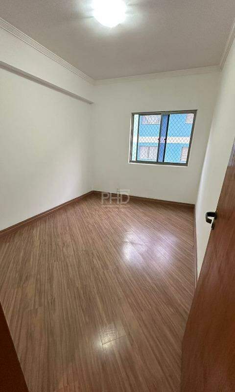 Apartamento para alugar com 2 quartos, 86m² - Foto 12