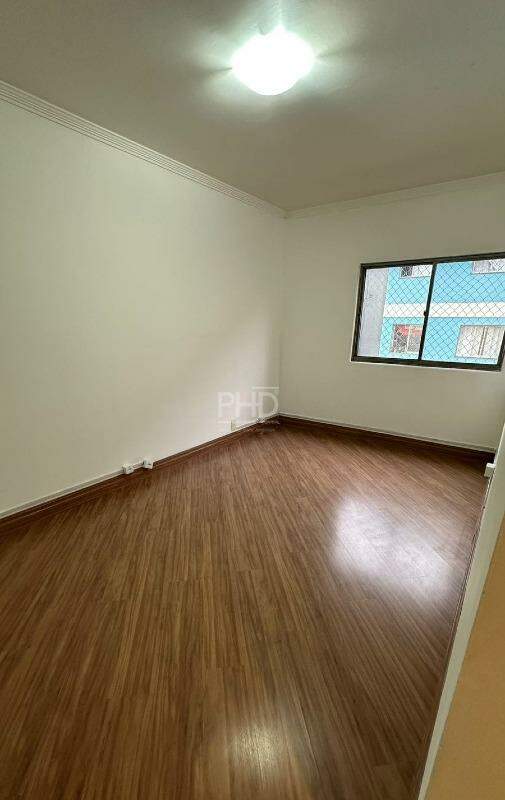 Apartamento para alugar com 2 quartos, 86m² - Foto 10