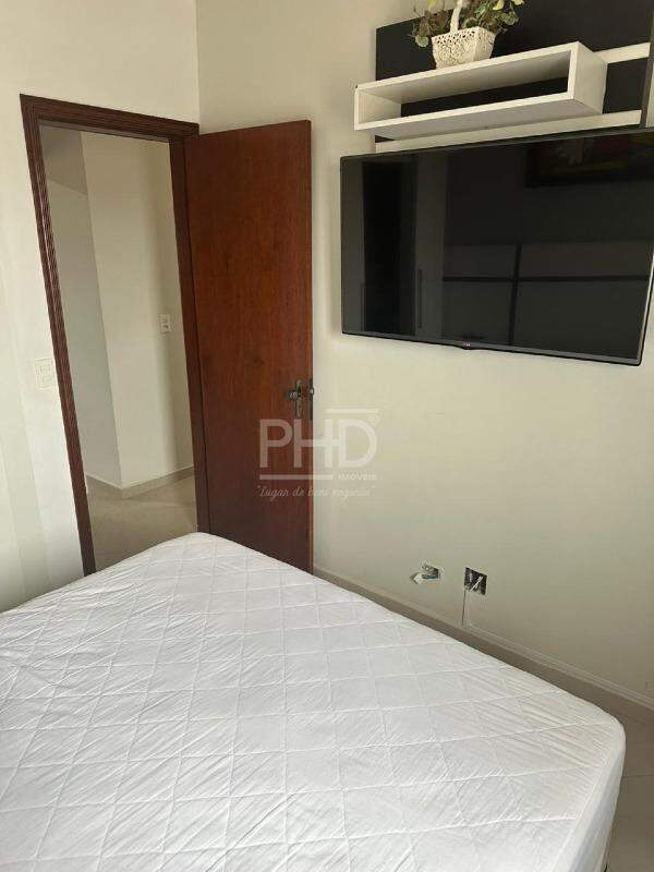 Apartamento à venda com 2 quartos, 70m² - Foto 15