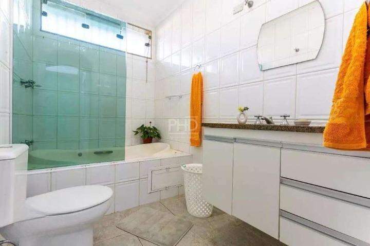 Casa à venda com 4 quartos, 200m² - Foto 22