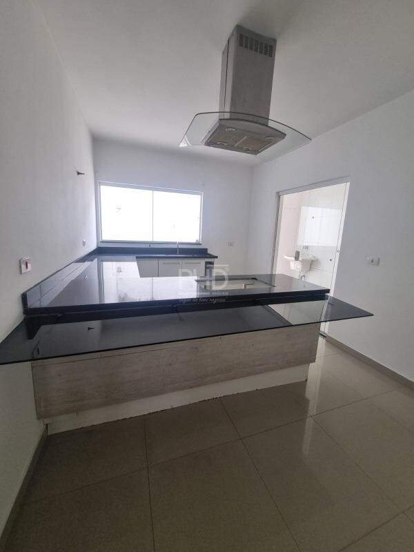 Sobrado para alugar com 3 quartos, 206m² - Foto 12