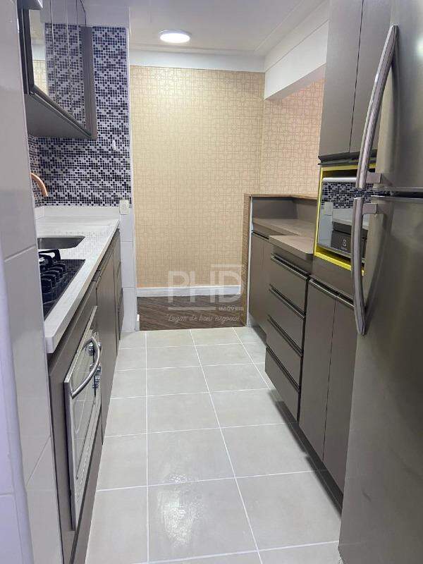 Apartamento à venda com 3 quartos, 87m² - Foto 29