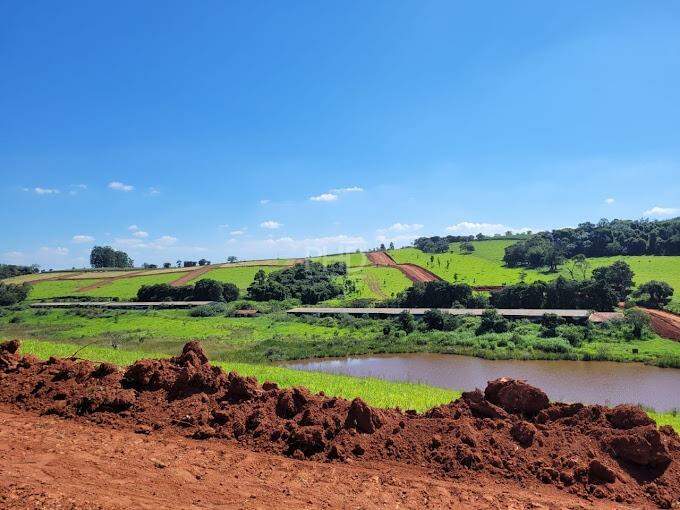 Terreno à venda, 1000m² - Foto 1