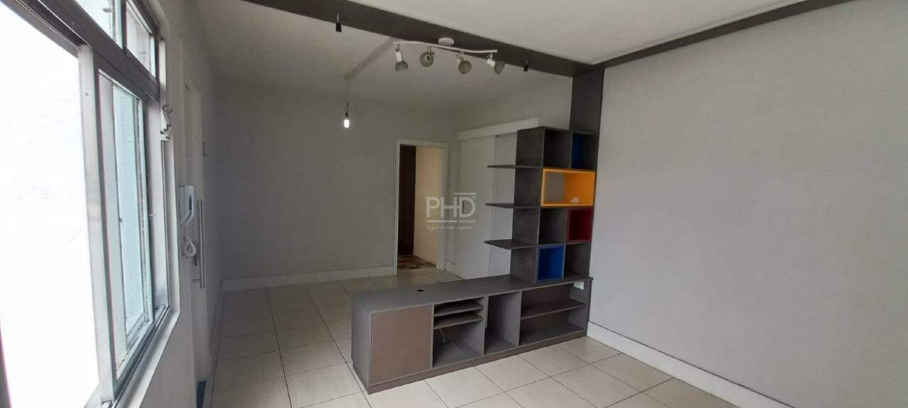 Apartamento à venda com 2 quartos, 90m² - Foto 3