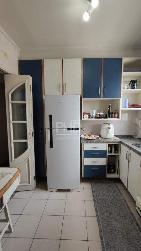 Apartamento à venda com 2 quartos, 65m² - Foto 15