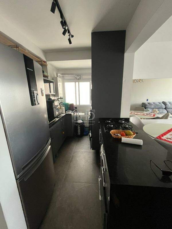 Apartamento para alugar com 2 quartos, 54m² - Foto 6