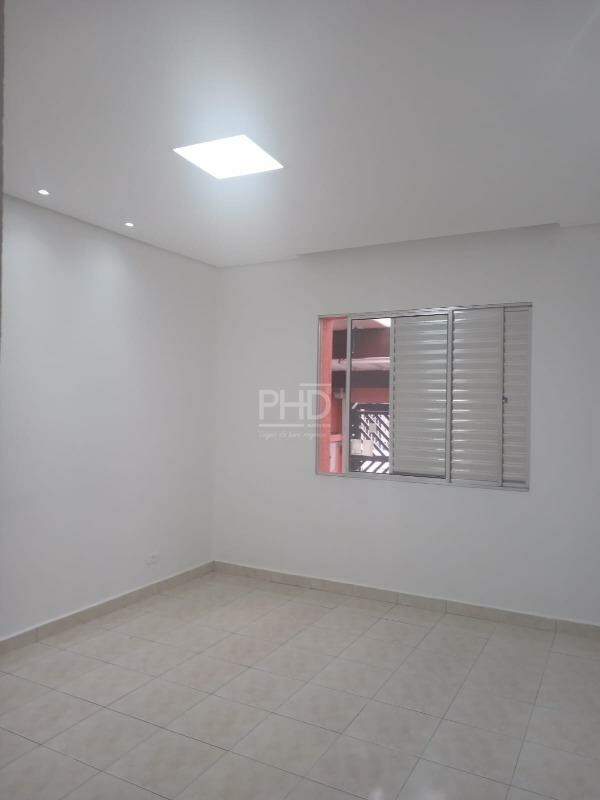 Casa para alugar com 3 quartos, 125m² - Foto 8