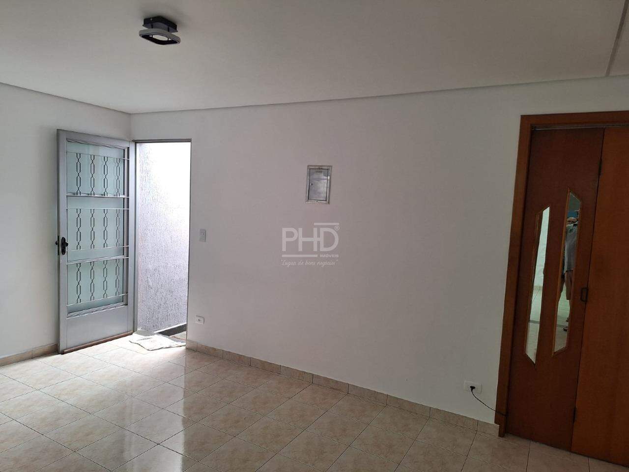 Casa para alugar com 3 quartos, 125m² - Foto 2