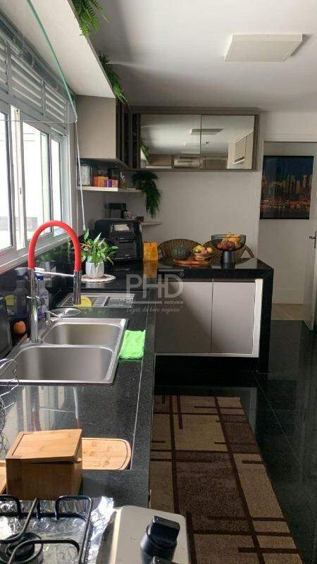 Apartamento à venda com 4 quartos, 245m² - Foto 16