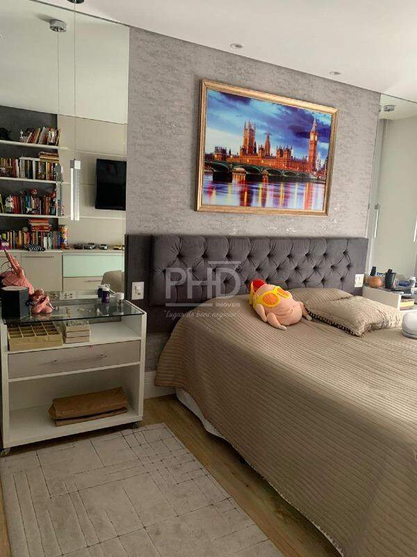 Apartamento à venda com 4 quartos, 245m² - Foto 18