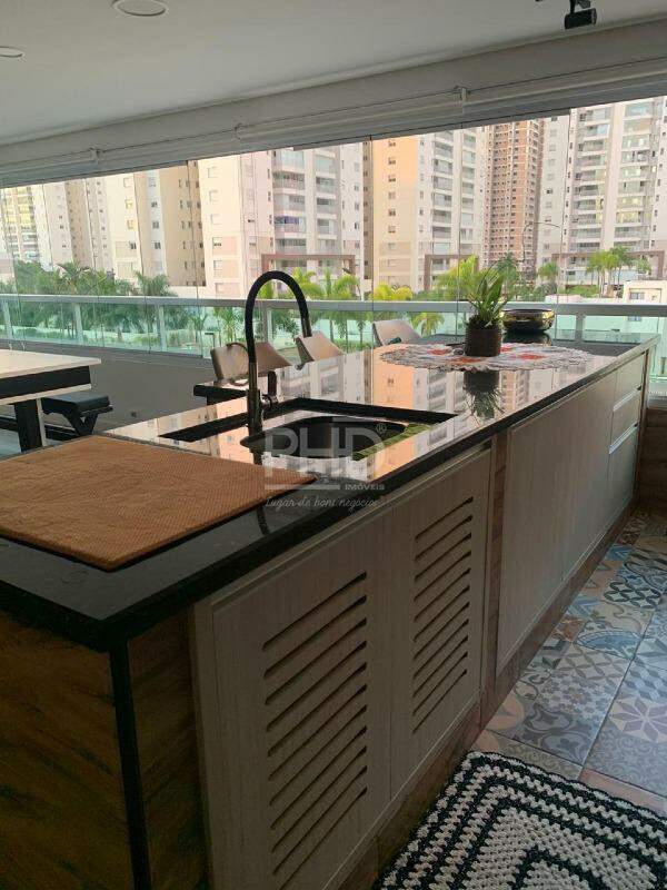 Apartamento à venda com 4 quartos, 245m² - Foto 7