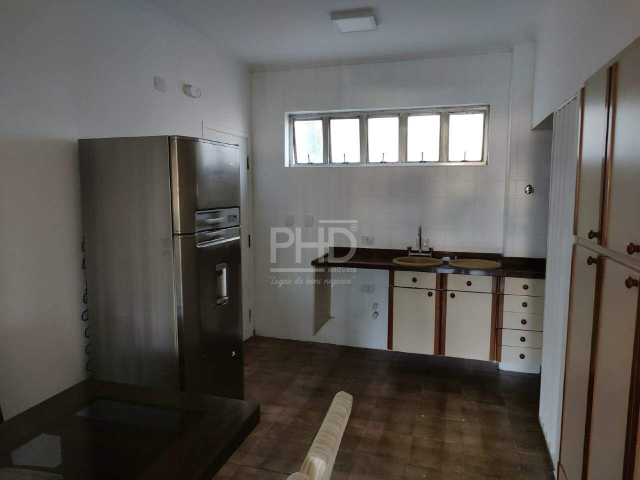 Apartamento para alugar com 2 quartos, 90m² - Foto 4