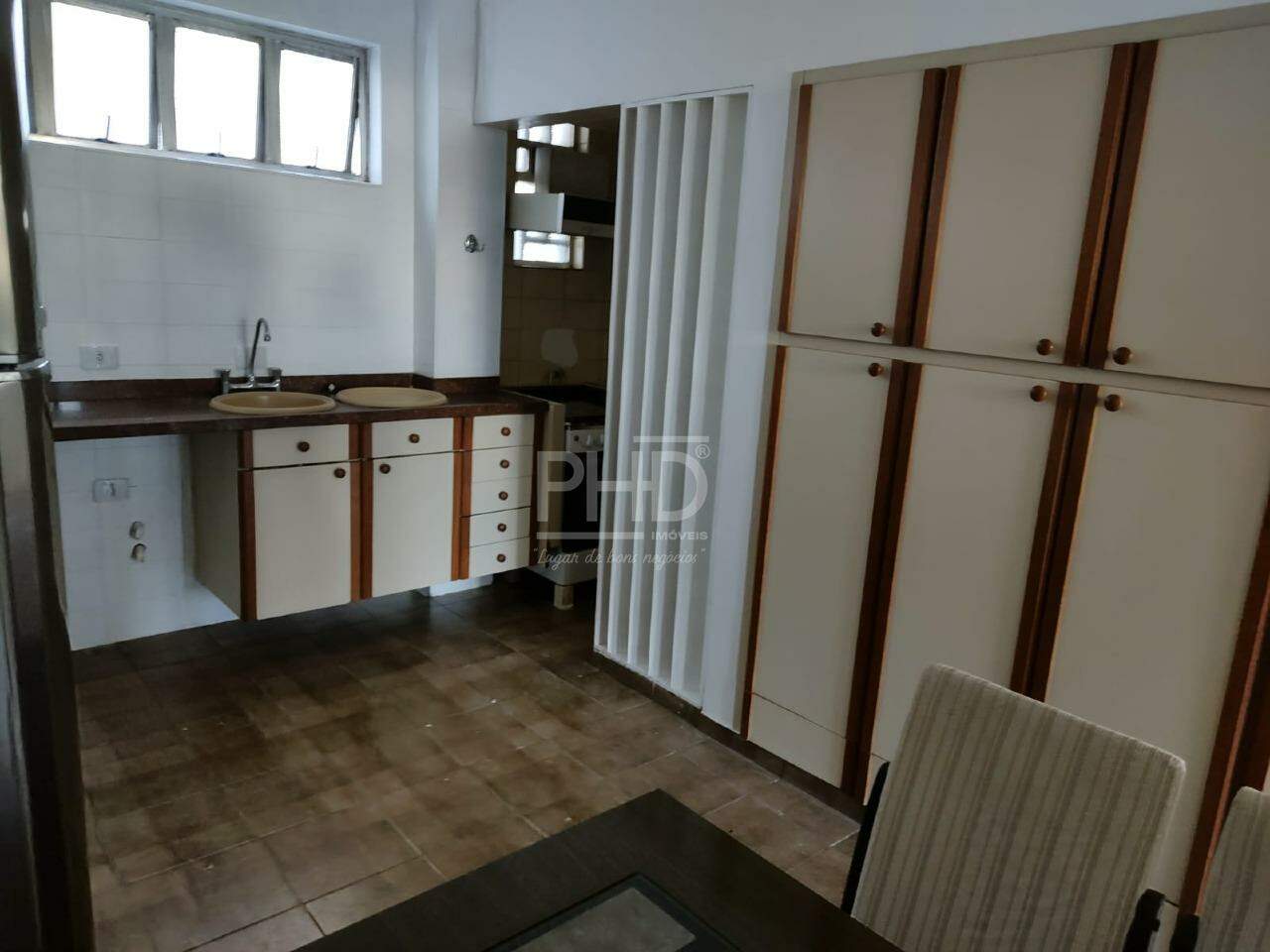 Apartamento para alugar com 2 quartos, 90m² - Foto 3