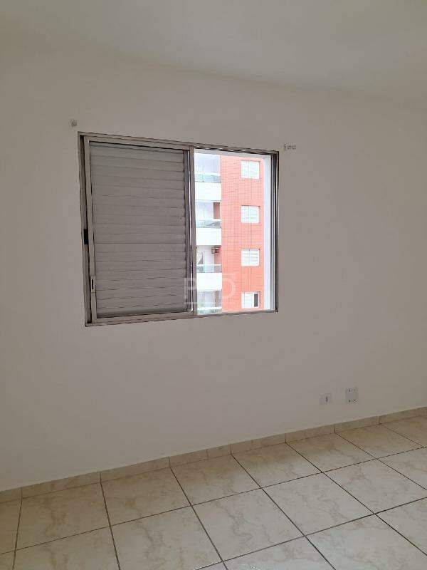 Apartamento para alugar com 2 quartos, 62m² - Foto 9