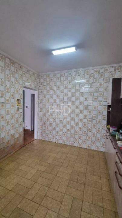 Casa à venda com 3 quartos, 197m² - Foto 3