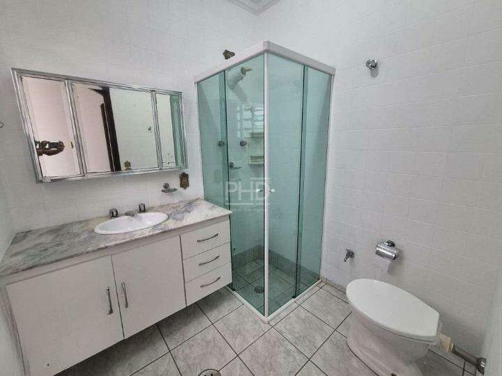 Casa para alugar com 3 quartos, 220m² - Foto 19