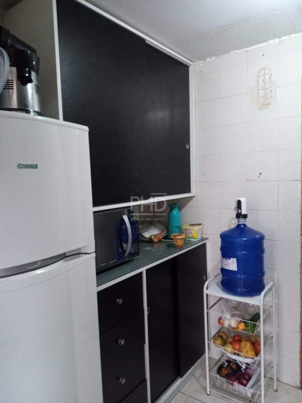 Apartamento à venda com 2 quartos, 55m² - Foto 11