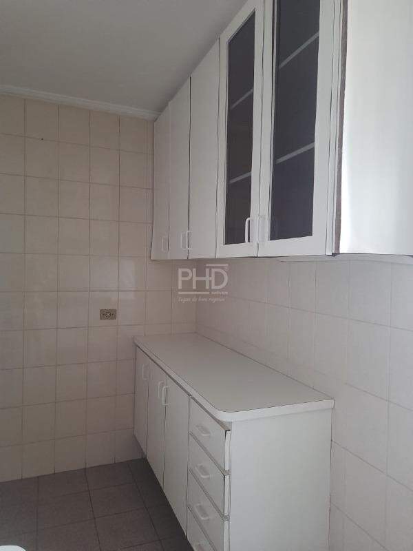 Apartamento para alugar com 2 quartos, 74m² - Foto 5