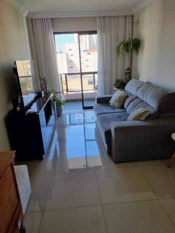 Apartamento à venda com 3 quartos, 75m² - Foto 2