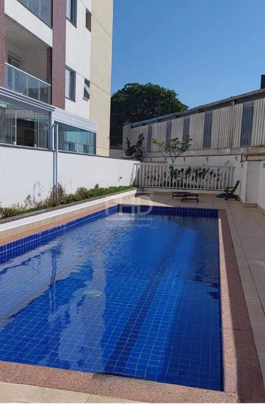 Apartamento para alugar com 2 quartos, 55m² - Foto 18