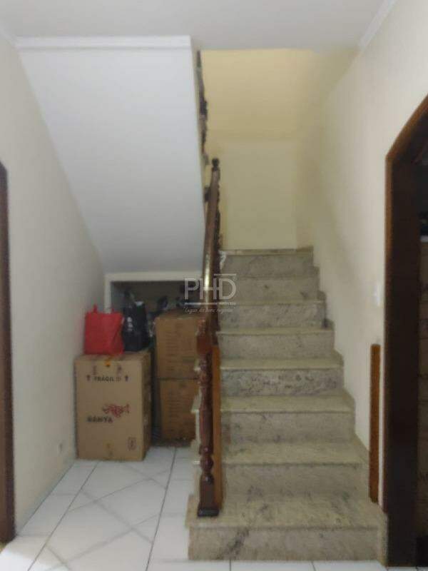 Sobrado à venda com 3 quartos, 240m² - Foto 16