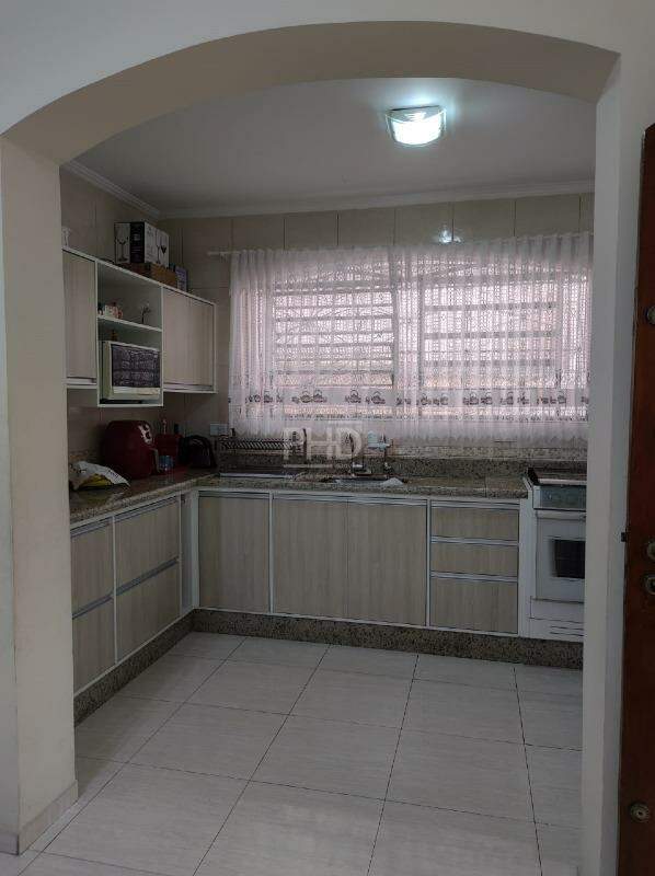 Sobrado à venda com 3 quartos, 240m² - Foto 6