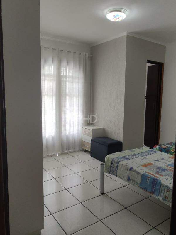 Sobrado à venda com 3 quartos, 240m² - Foto 11