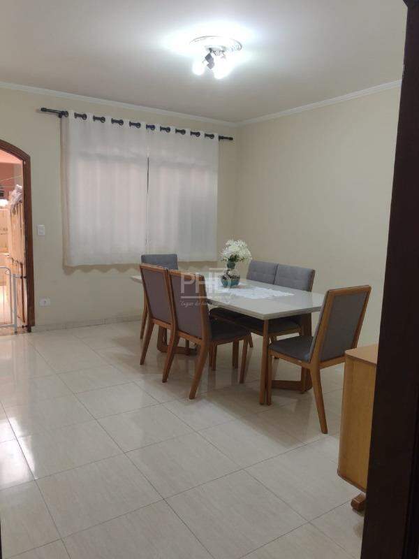 Sobrado à venda com 3 quartos, 240m² - Foto 2