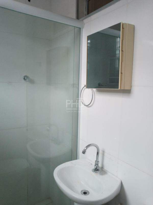 Apartamento para alugar com 2 quartos, 60m² - Foto 14