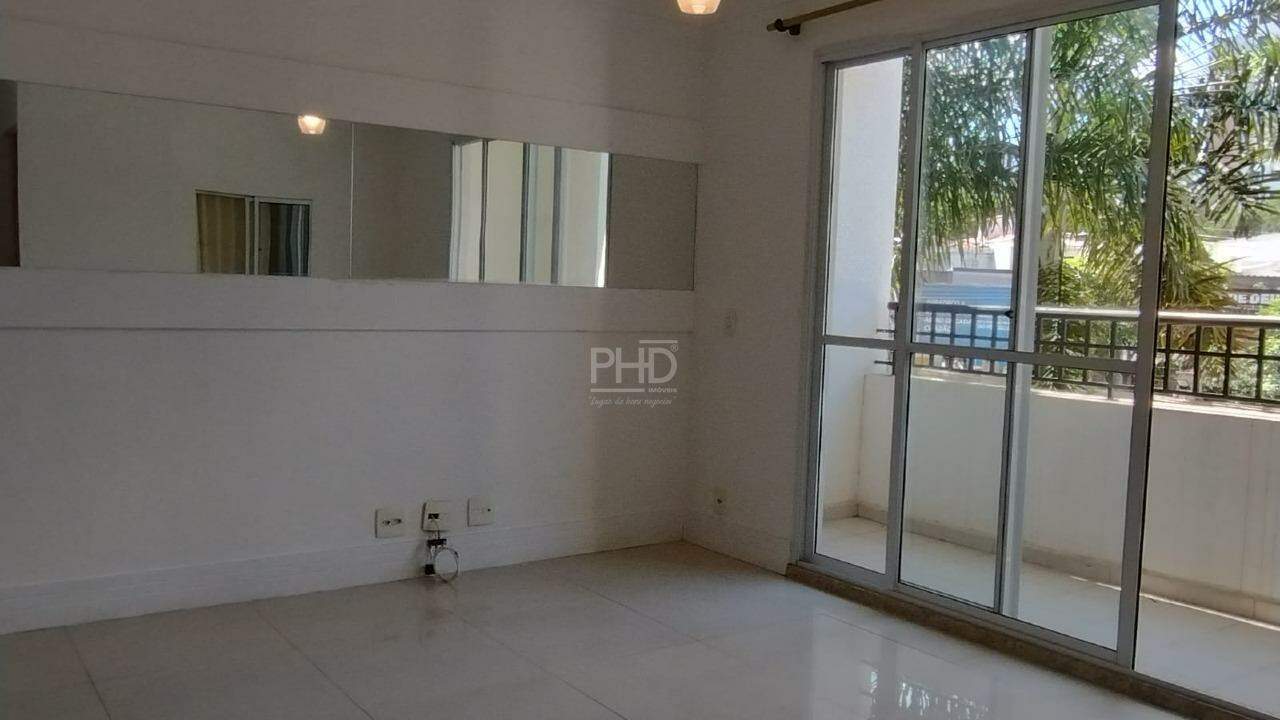 Apartamento à venda com 3 quartos, 87m² - Foto 2