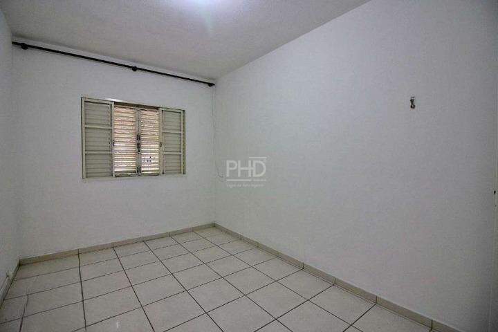 Casa para alugar com 2 quartos, 124m² - Foto 5